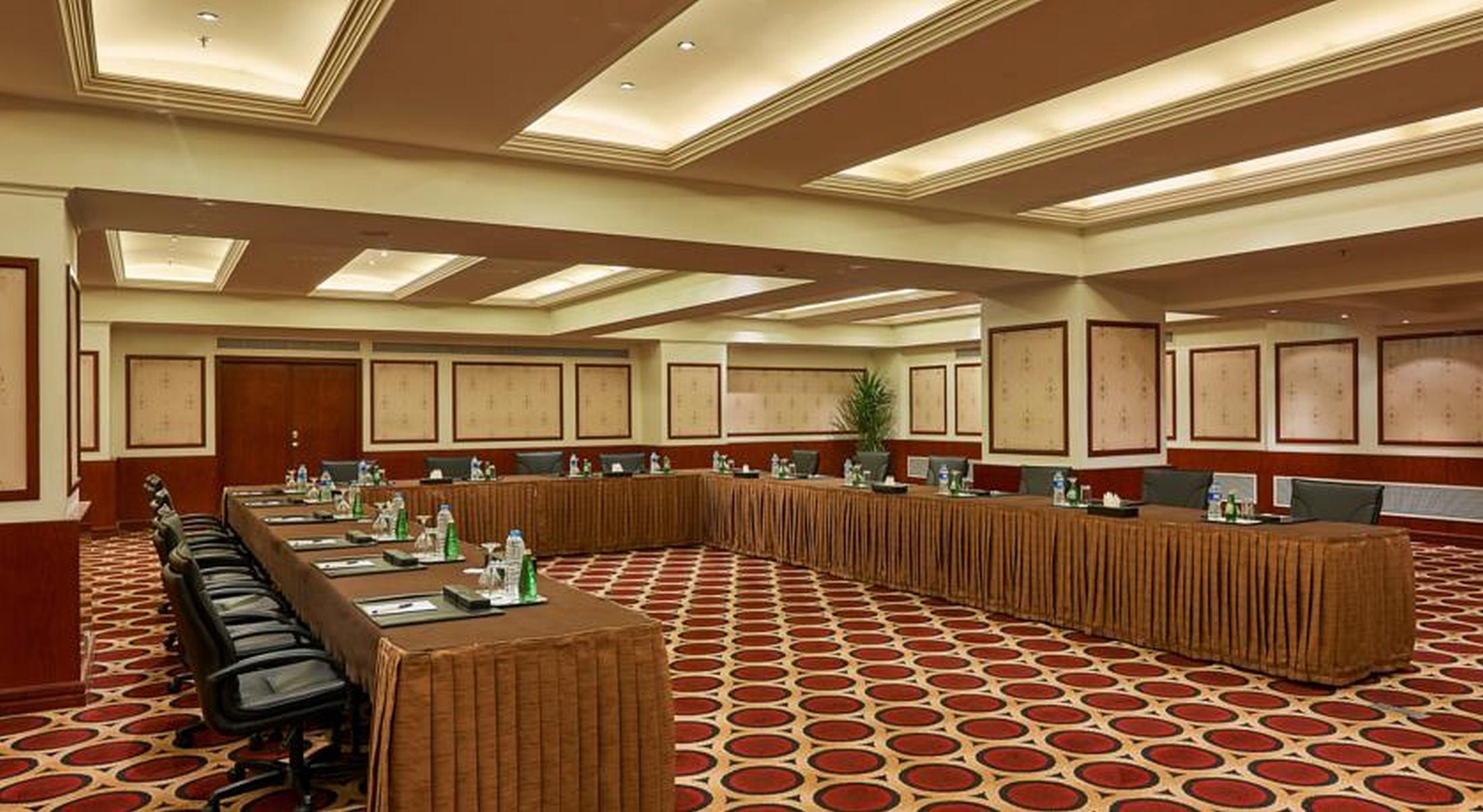 Safir Hotel Cairo Giza Екстериор снимка Meeting room